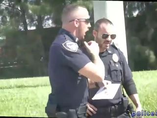 Hrať fellow polícia gejské inviting jebanie klip xxx